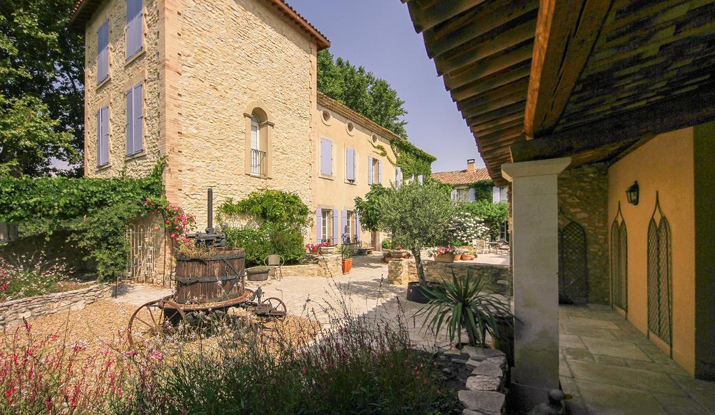 Les Carmes And Spa Le Thor Εξωτερικό φωτογραφία