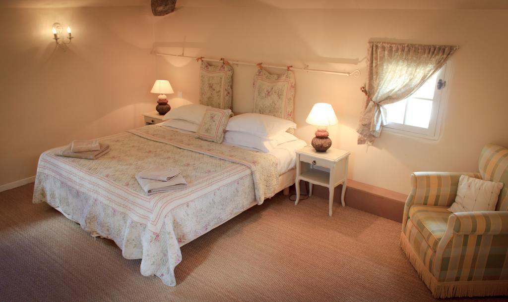 Les Carmes And Spa Le Thor Εξωτερικό φωτογραφία