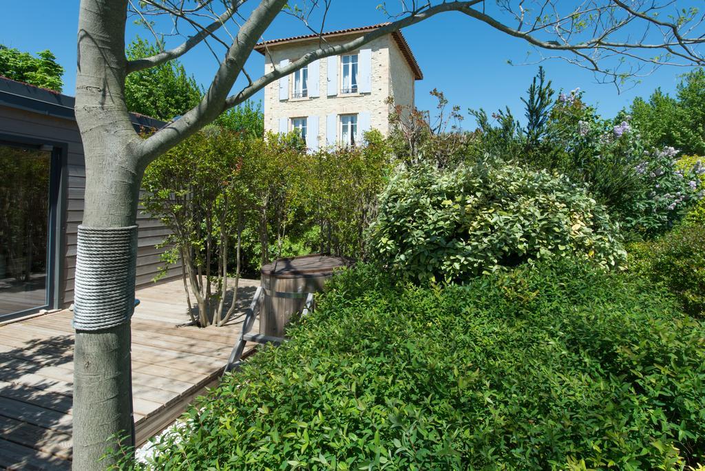 Les Carmes And Spa Le Thor Εξωτερικό φωτογραφία