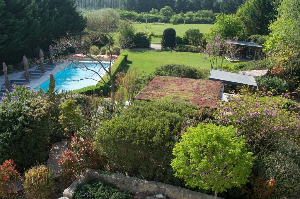 Les Carmes And Spa Le Thor Εξωτερικό φωτογραφία
